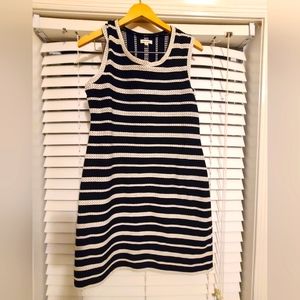 Max studio black and white stripe large